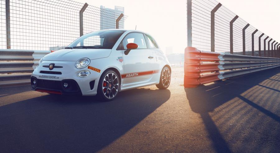  Abarth 595 Competizione Dubai Autodrome Official Vehicle (312) 2019 года  (фото 6 из 17)